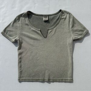 Victoria’s Secret PINK short sleeve baby tee